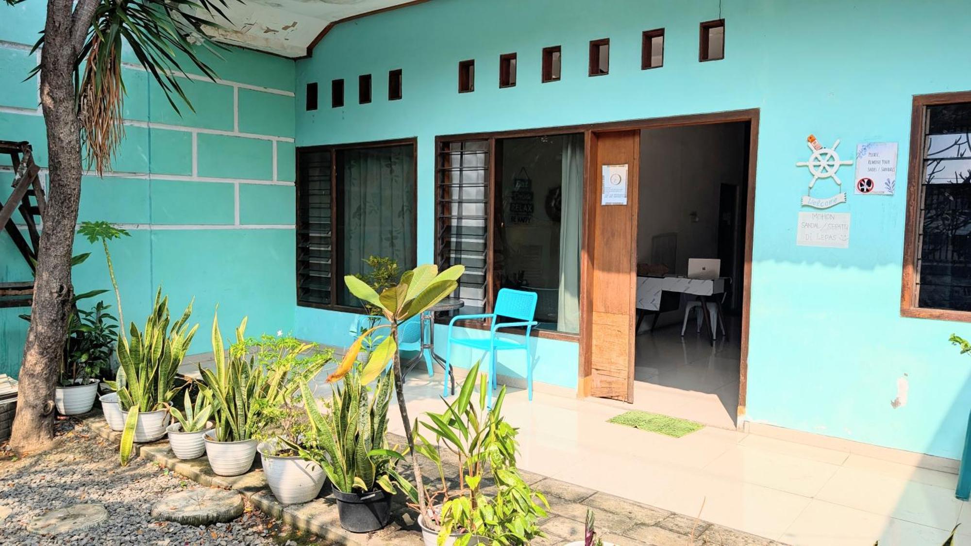 Homey Guesthouse Kertajaya  Surabaya Luaran gambar